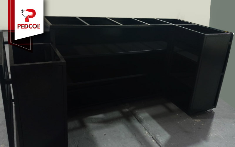 Pintura electrostática vs pintura líquida — comparativa técnica